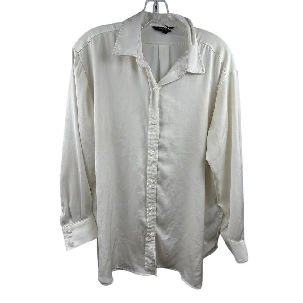 Banana Republic Women's White‎ Button-Up Shirt Size S Long Sleeve Casual